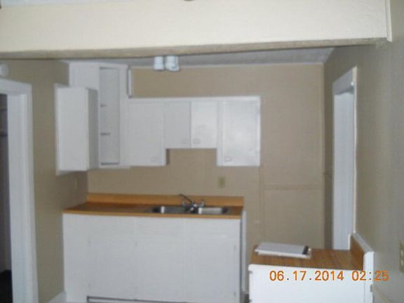 3rd image of 317 W 12th St