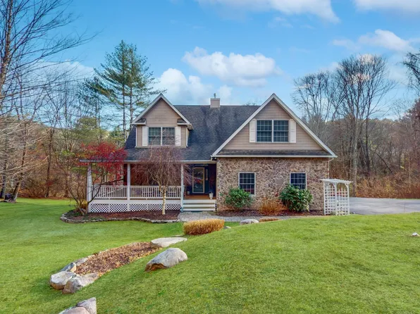 101 Sloat Ct, Milford, PA 18337