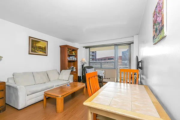 Sold by Ines Guerra Realty, Inc. | media 21