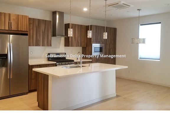 3rd image of 2617 Cleat Ln