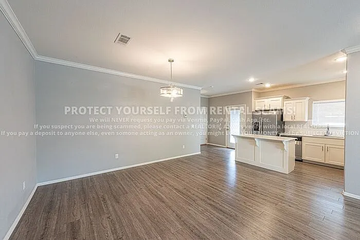 1271 N Corsica Dr — Photo 4