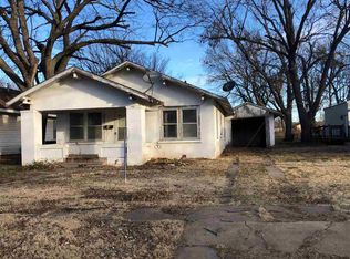 622 W 10th St, Newkirk, OK 74647