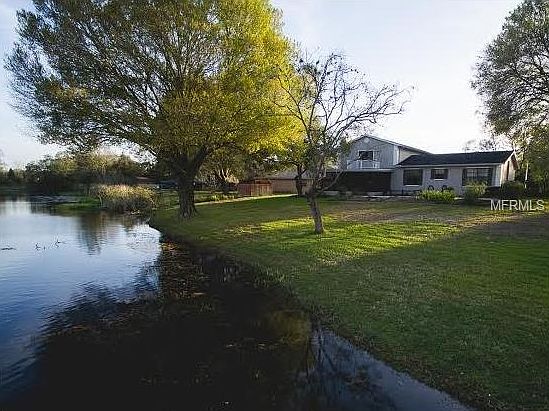 3rd image of 601 Speck Ct