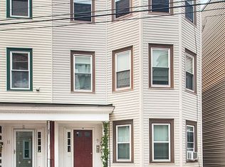 9 Peters St FLOOR 3, Boston, MA 02127