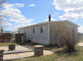 7 N Schmid Rd, La Barge, WY 83123
