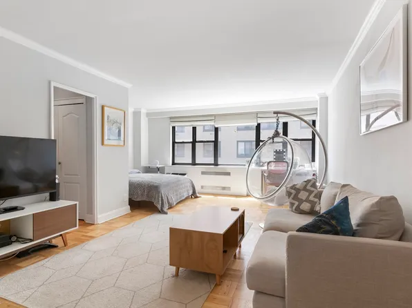 340 East 74th Street image 1 of 4