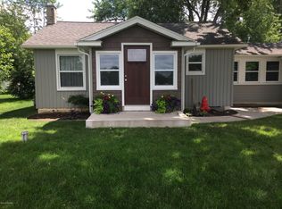4730 Riverbend Dr SW, Grand Rapids, MI 49534