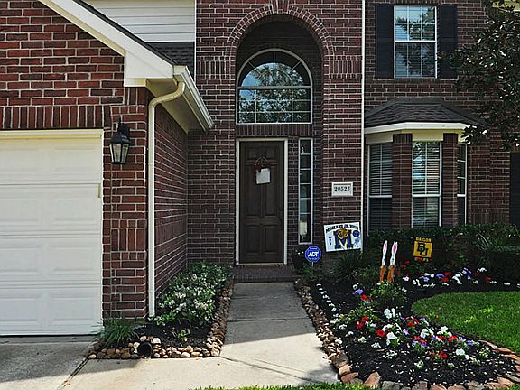 8 ft. mahogany door with recent oil rubbed bronze hardware, greets you as you enter the home.