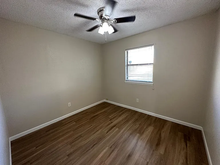 1008 N Nail Pkwy — Photo 25