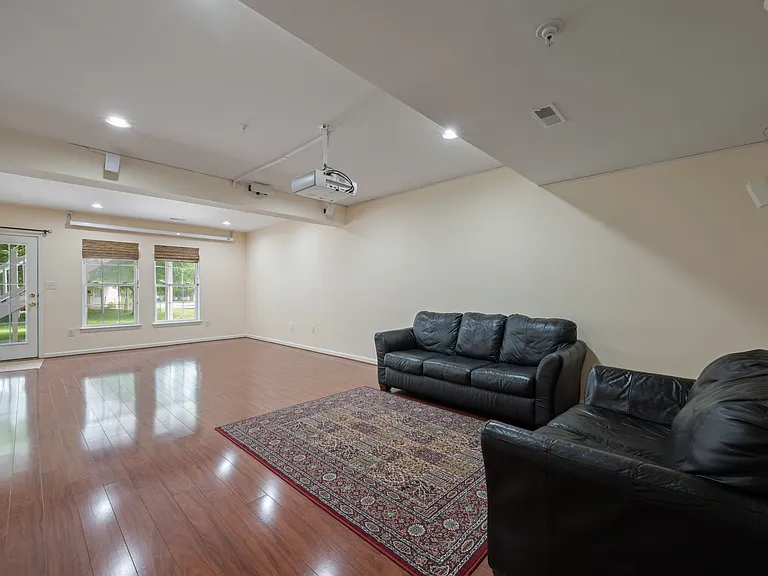 10745 Hillingdon Rd — Photo 11