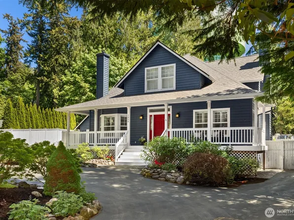 1854 Commodore Lane NW, Bainbridge Island, WA 98110