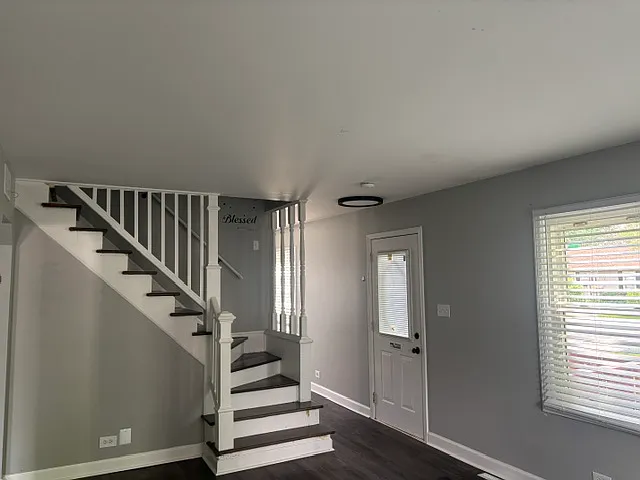 14441 Kolmar Ave — Photo 7