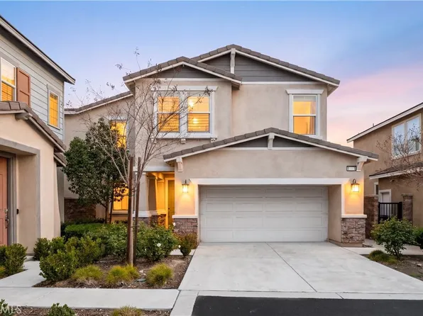 16744 Stags Leap Ln, Fontana, CA 92336