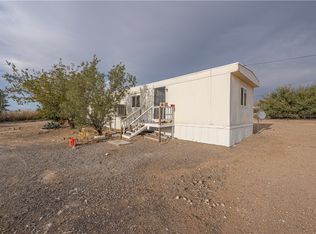 3833 W Burro Dr, Golden Valley, AZ 86413