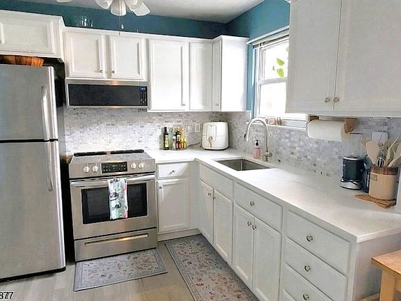 4th image of 322 Richard Mine Rd N4