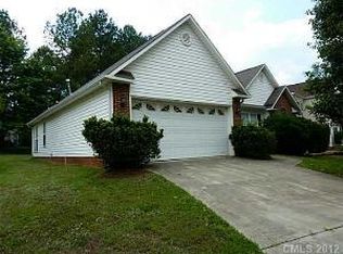 10430 Chelsea Bay Dr, Charlotte, NC 28278