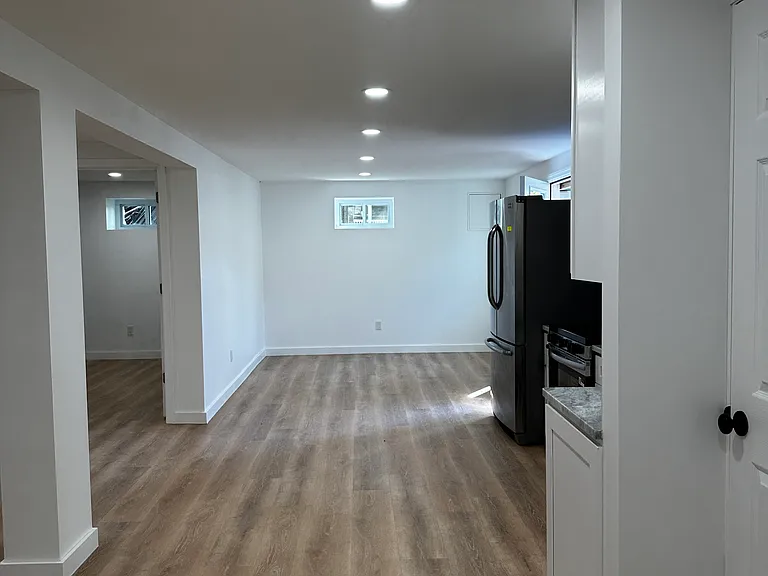 254 Maybrook Rd — Photo 2