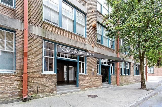 1st image of 1111 S Peters St APT 317