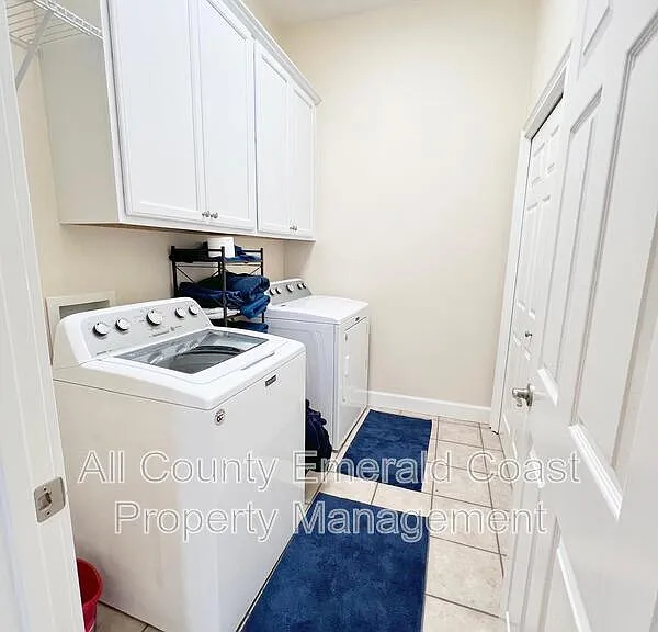 420 Oak Harbour Ln #201 — Photo 22