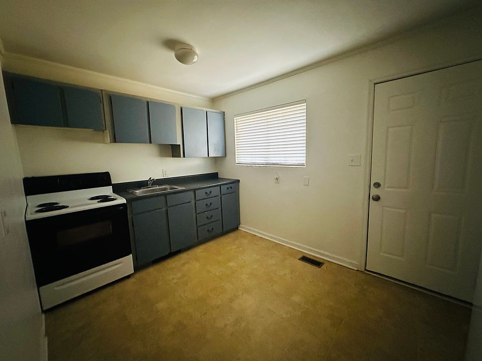 1st image of 2103 Ingleside Ave #2107