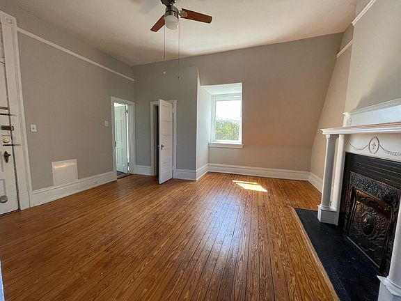 3rd image of 2522 Grove Ave APT 6
