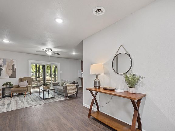 3rd image of 200 W Park Row Dr #1E-643982