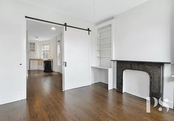 5th image of 715 9th Ave APT 5RS