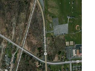 4717 Wetzel Rd, Liverpool, NY 13090