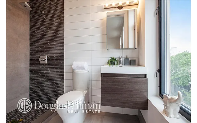 Sold by Douglas Elliman | media 22