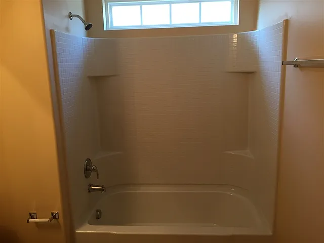83 Ristona Dr — Photo 15