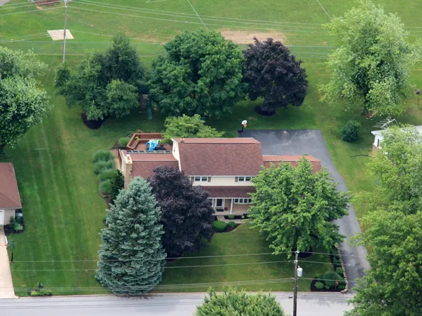 475 Frederick Dr, Dallastown, PA 17313