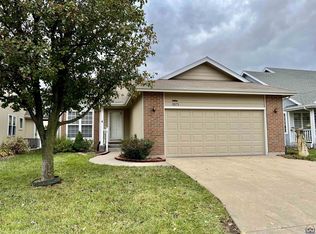 3571 SW Willow Brook Ln, Topeka, KS 66614