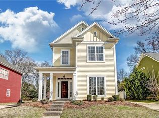 1212 Rising Oak Dr, Charlotte, NC 28206