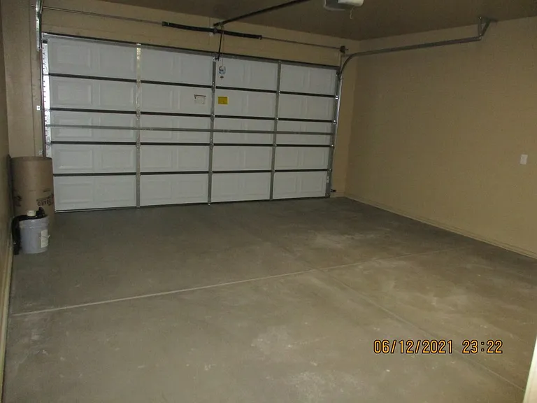 2012 N Lake Breeze Rd — Photo 10