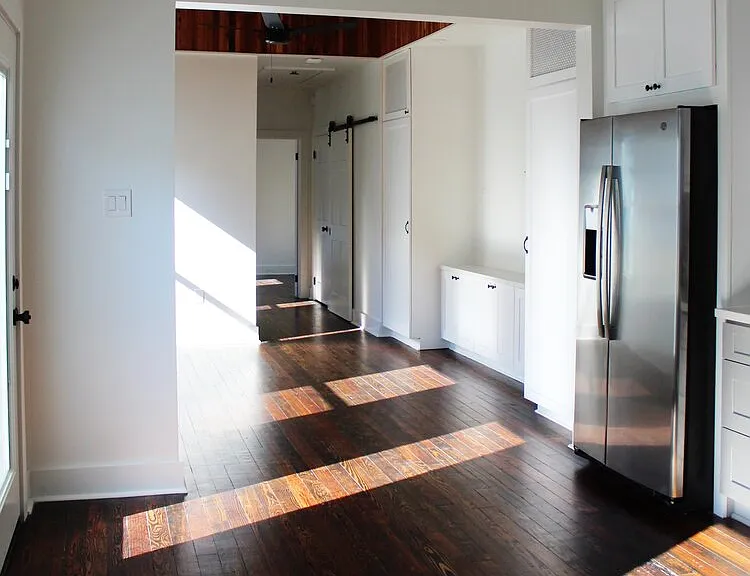 4906 Loyola Ave #4906 — Photo 2