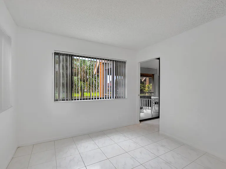 11255 Green Lake Dr #202 — Photo 15