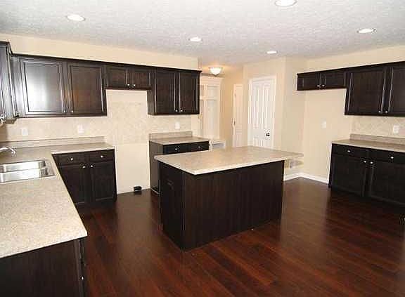 5th image of 10205 Shakamak Way
