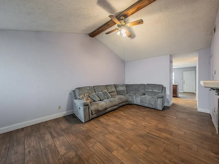 5003 Maryanna Way #D — Photo 6