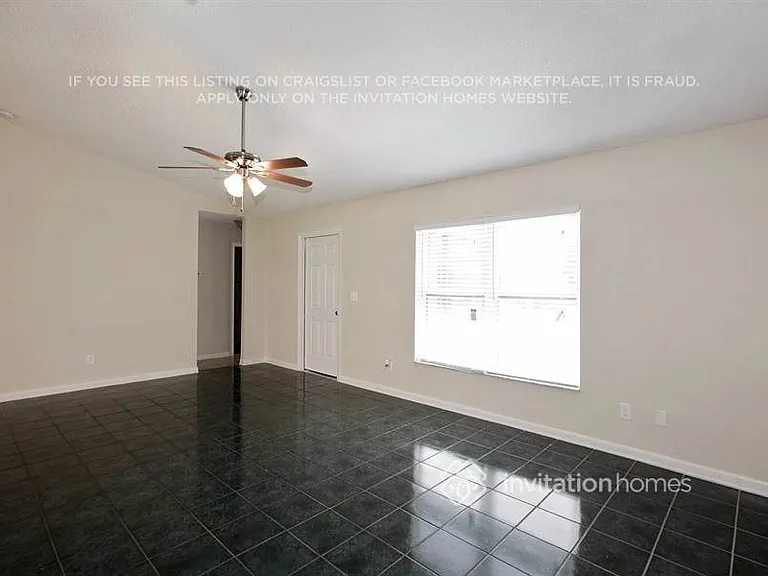 11307 SW 167th St — Photo 2