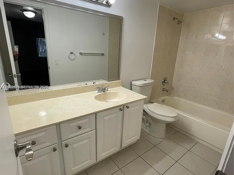721 N Pine Island Rd #104 — Photo 17