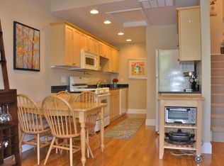 39 Chestnut St APT 2C, Stoneham, MA 02180