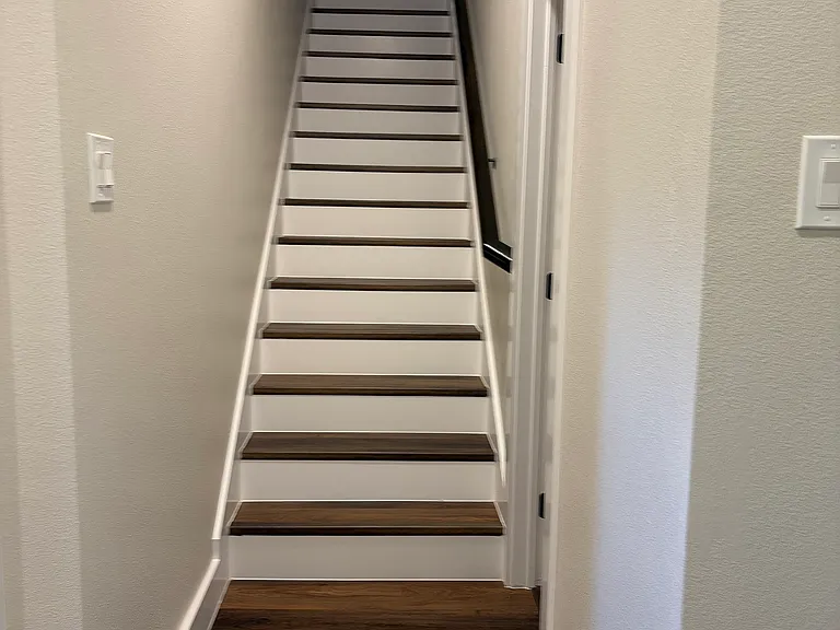 Mountain Trail Townhomes — Photo 4