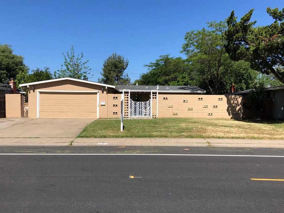 1st image of 2540 La Loma Dr
