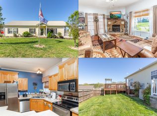 1302 Elm Village Ct, Dandridge, TN 37725