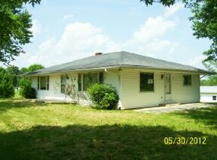 25 E Wells Hill Ln, Bulls Gap, TN 37711