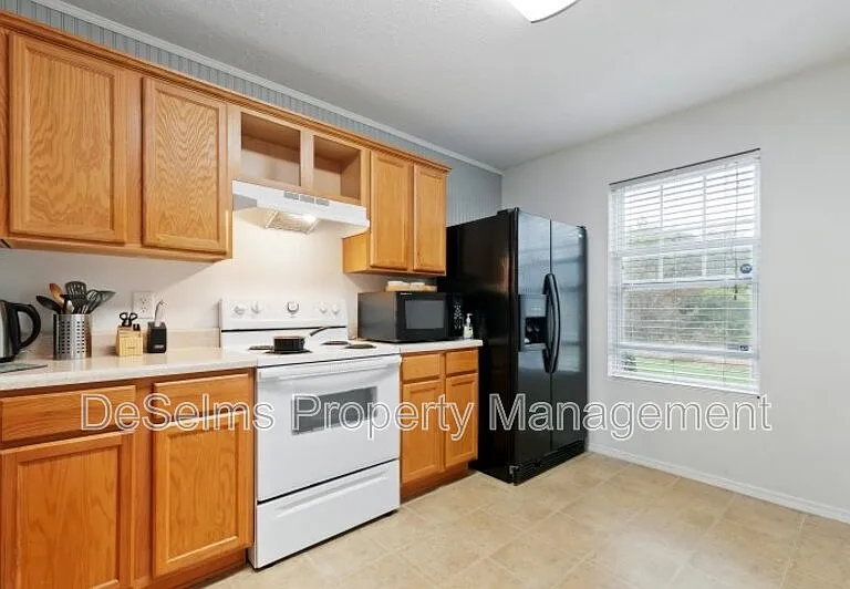 1204 Parkstone Ln — Photo 5
