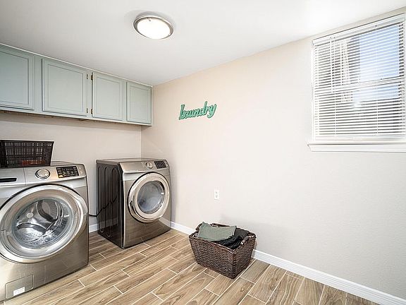 2nd image of 637 Paseo Mision St