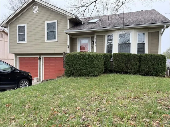 7521 N Stark Ave, Kansas City, MO 64158