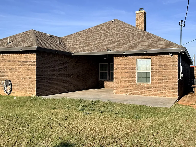 302 N Carver — Photo 31