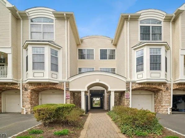 614 Turlington Ct, Livingston Twp., NJ 07039